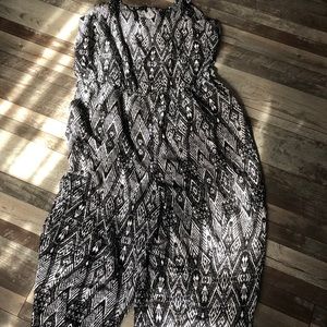 Capri length wide leg jumpsuit ... with pockets